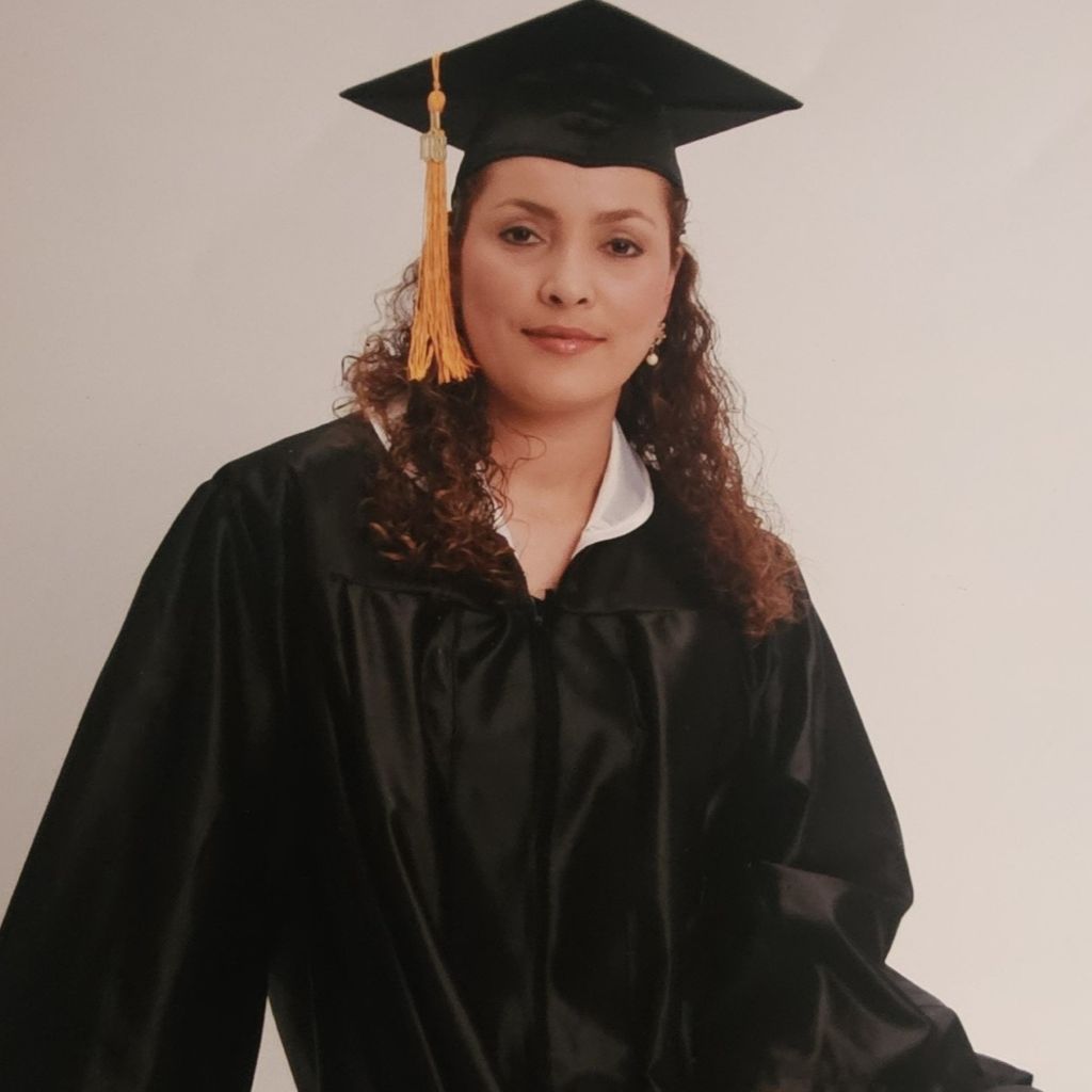 Latina woman graduating from the Santa Ana College School of Continuing Education where she learned English.